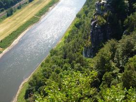 Elb-Blick vom Aussichtspunkt Bastei