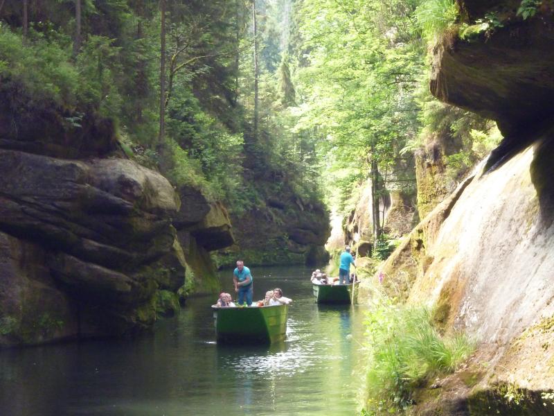 Bootsfahrt auf dem See in der "Edmundsklamm"