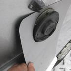 Schwitzwasserschutz für Trumakamin über Toilettenklappe. 
Material: Magnetfolie